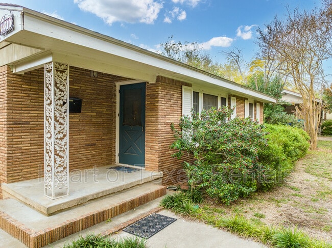 Photo - 3300 Adeline Dr
