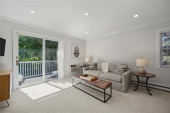 364 Bellevue Ave Unit D6