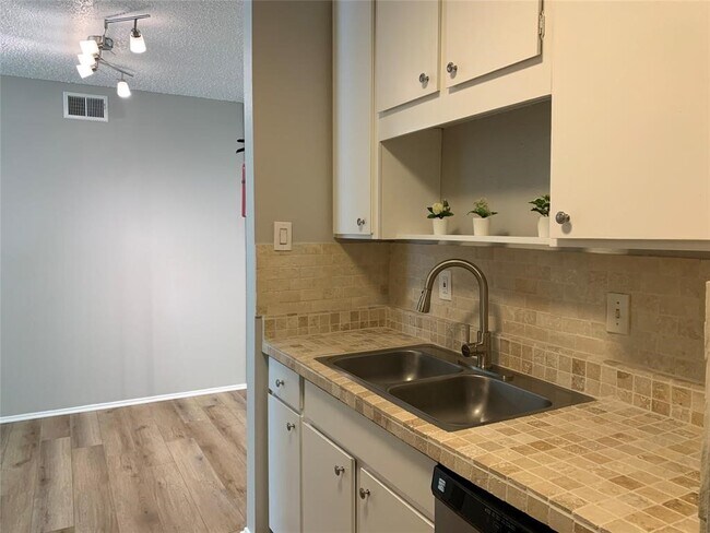 Photo - 10049 Westpark Dr Unit 168