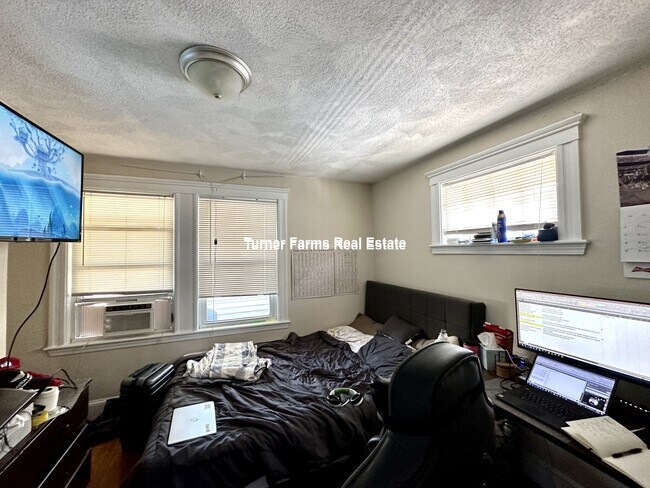 Photo - 56 Gordon St Unit 2