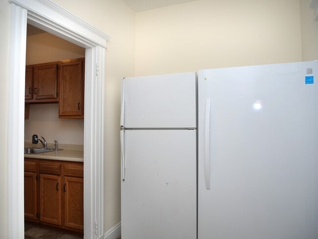 Photo - 223 St Paul St Unit 2