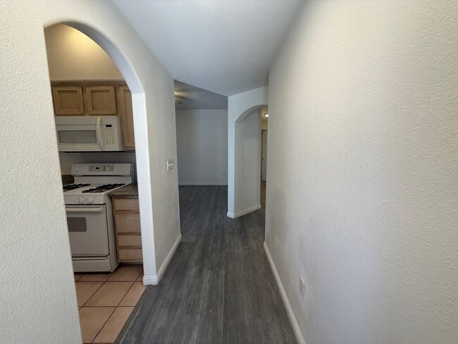 Renovated 2 Bedroom in Summerlin - Renovated 2 Bedroom in Summerlin House