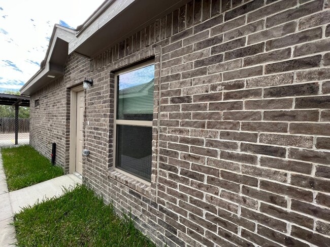 Photo - 2004 Bahamas Dr Unit 4