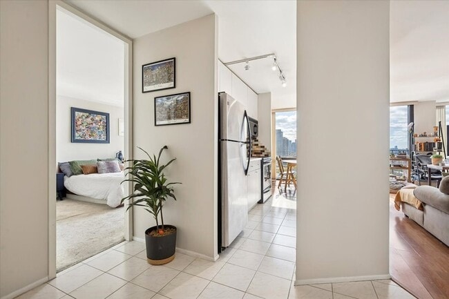 Photo - 345 W Fullerton Pkwy