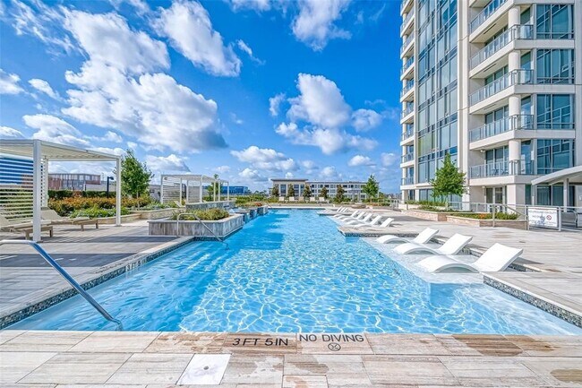 Photo - 2047 Westcreek Ln Ln Unit 801