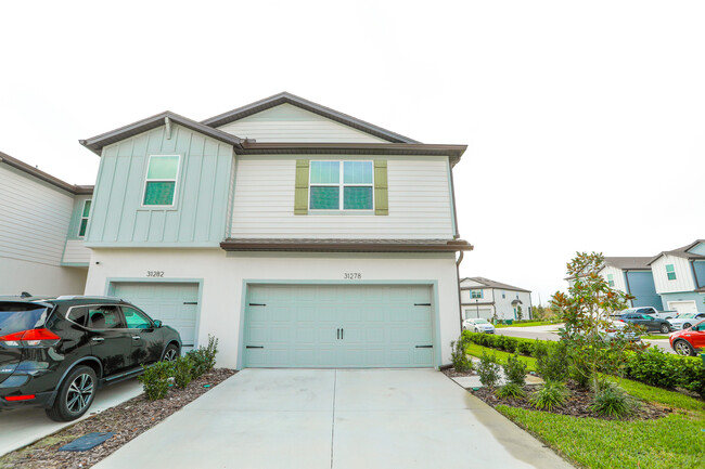 Photo - 31278 Amberview Bnd Townhome