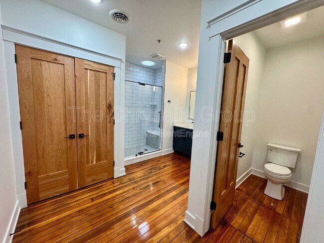 Photo - 209 W Main St Unit 2b