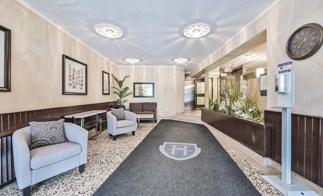 Photo - 153 St. George