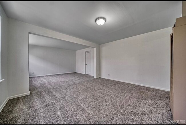 Photo - 368 Weimar St