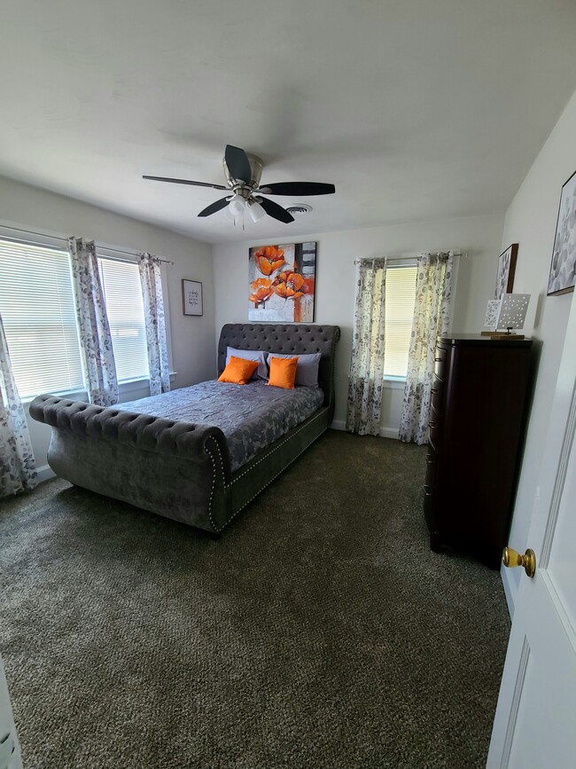 Bedroom 1 - 257 Mt Vernon Ave Unit 257 Mt Vernon Avenue