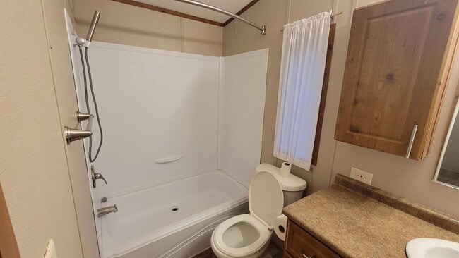 Photo - 920 Cedar Village Ln