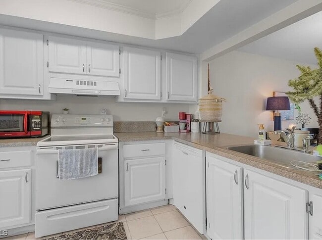 Photo - Waterfront 2-Bedroom, 2-Bath Condo for Rent