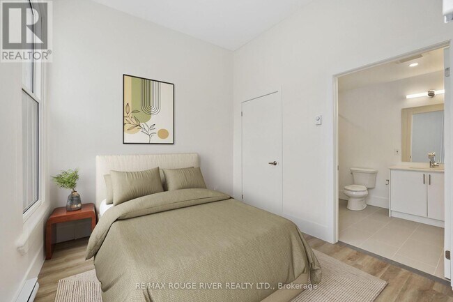 Photo - 201 - 29A KING STREET W