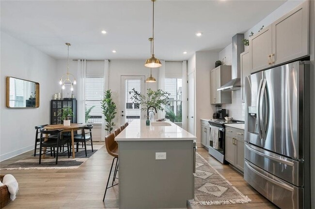 Photo - 1081 Crest Cir SE