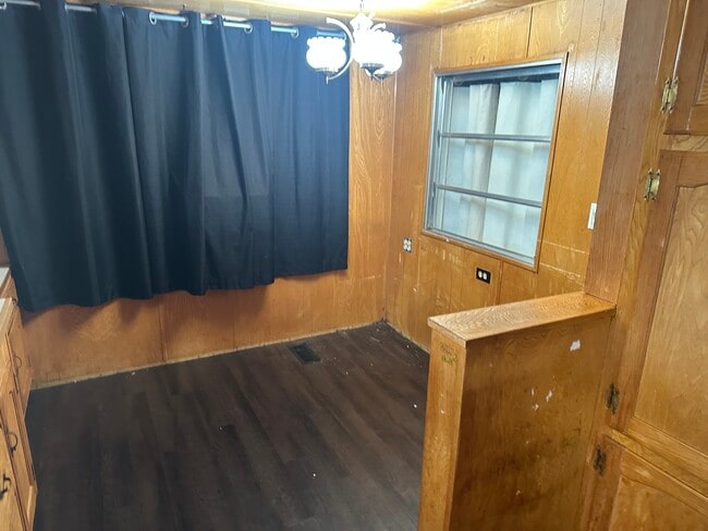 Photo - 254 Shoshone Ln