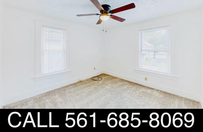 Photo - 67 E Archwood Ave