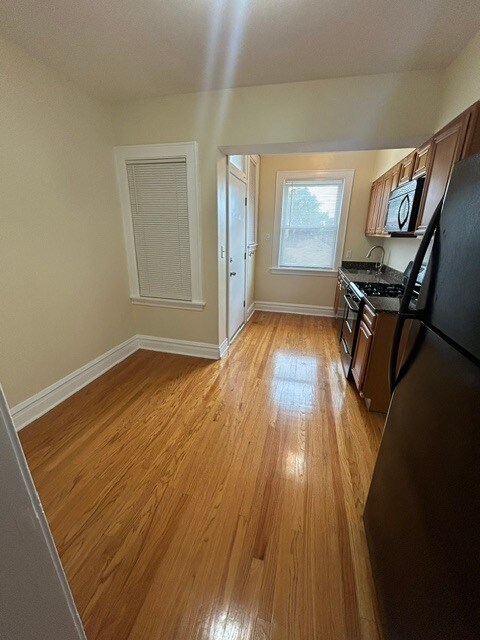 Photo - 4514 W Wellington Ave Unit 2