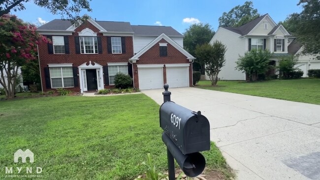 Building Photo - 6091 Roseway Ct