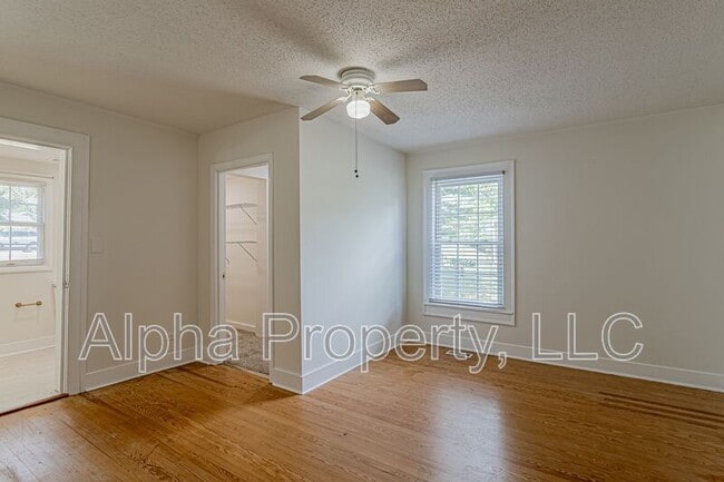Photo - 407 Cedar Lane Rd