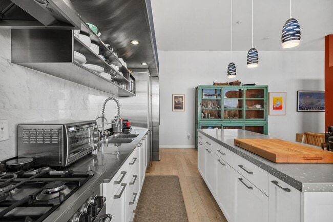 Photo - 4080 Glencoe Ave Unidad 420