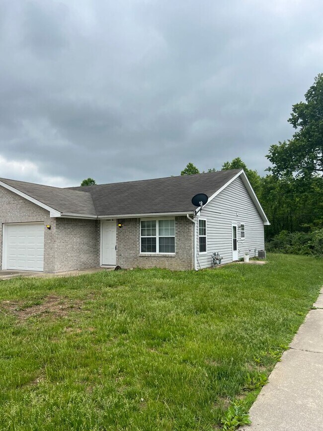 Photo - 2626 E Oakbrook Dr Unidad B