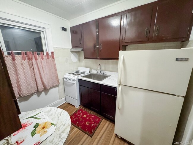 Photo - 109-35 96th St Unit 2nd floor 1BR