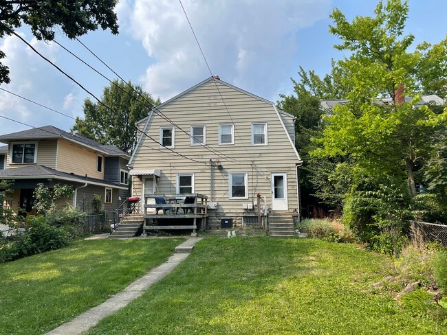 Photo - 35-37 W. Como Ave. Unidad 35