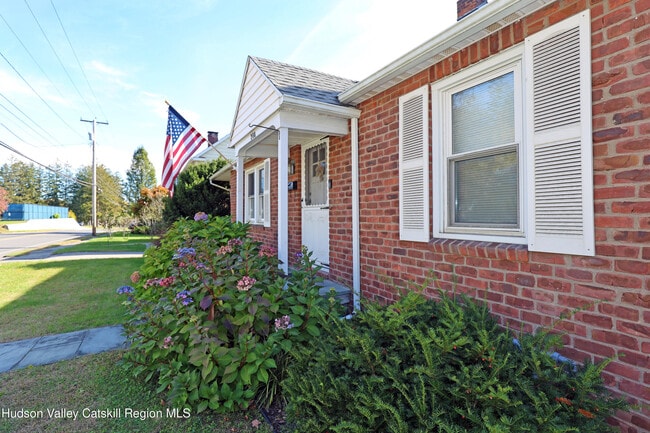 Photo - 208 Lucas Ave