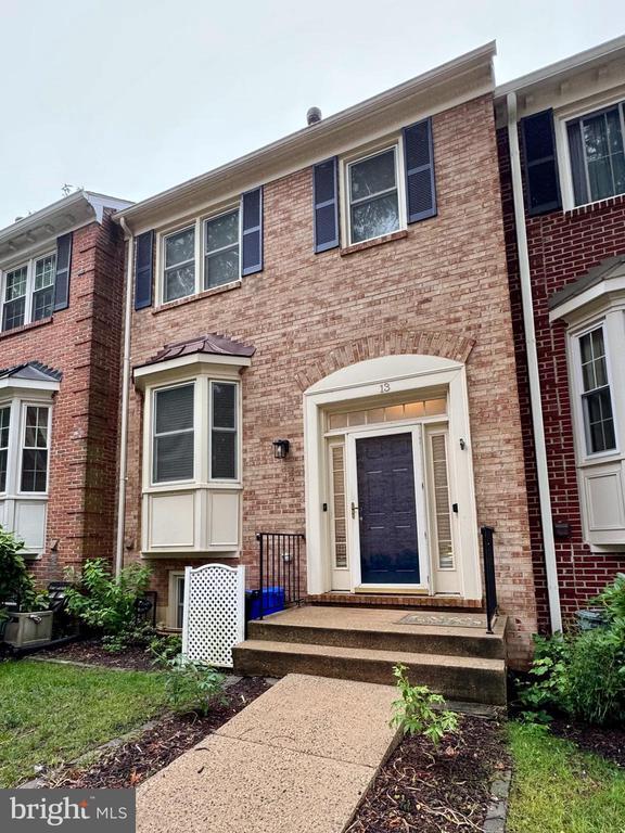 Photo - 13 Carriage House Cir