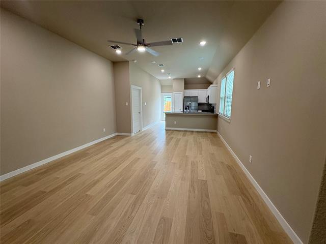 Photo - 411 Travine Dr