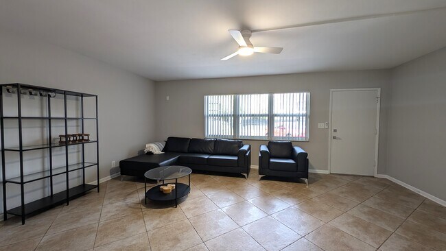 Photo - 3209 Colony Club Rd Unidad #2W