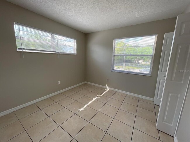Photo - 722 W Columbia Ave