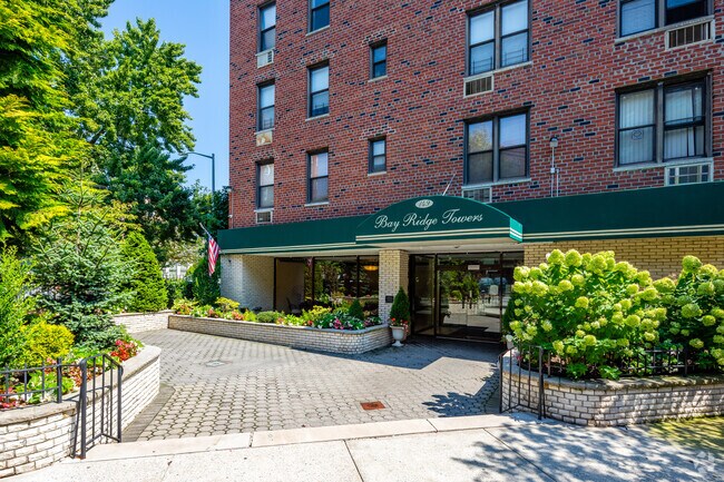 Entrance - 149 Marine Ave