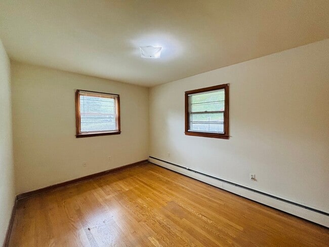 Photo - 121 Hearthstone Dr Unit 1