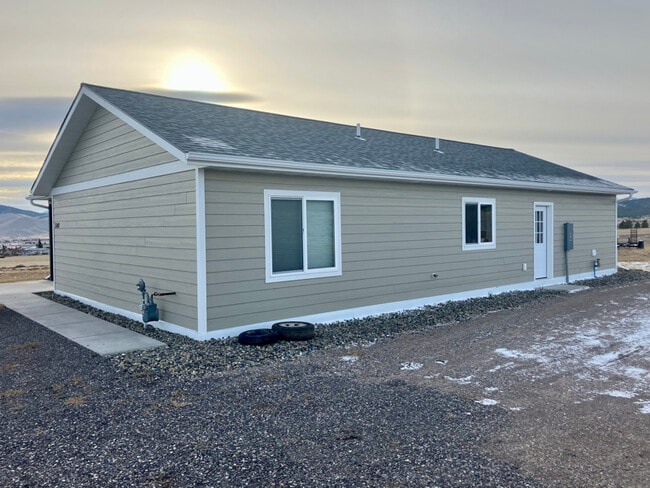 Photo - 340 Brownstone Rd