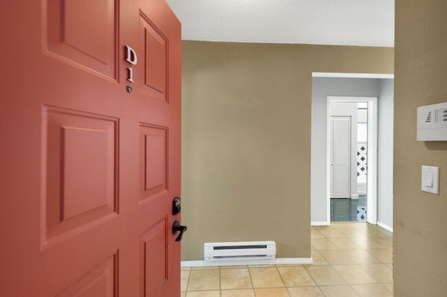 Photo - 2bd/1.75ba Bellevue Condo Unit D1