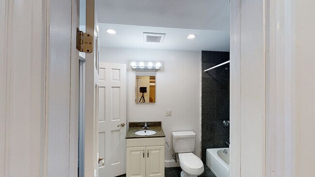 Photo - 33 Walbridge St Unit 19