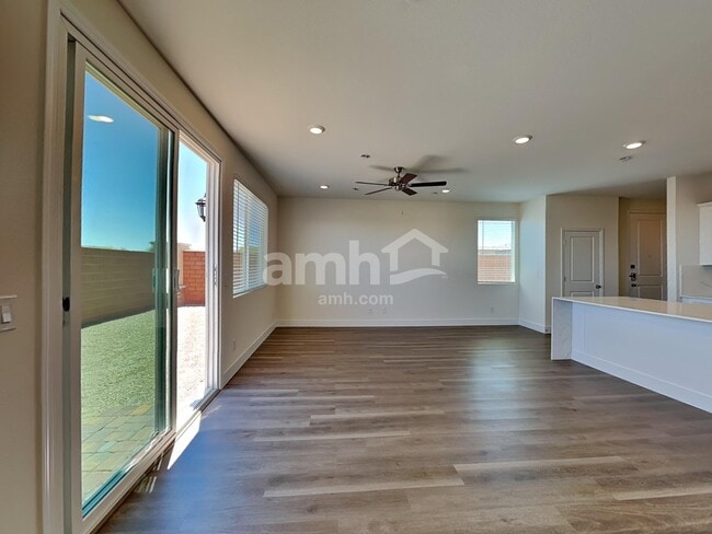 Photo - 10365 Beaver Tail St
