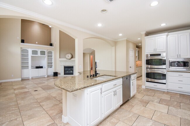Photo - 7606 Westmoreland Dr