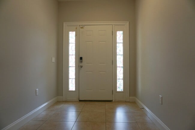Photo - 108 Creve Core Dr