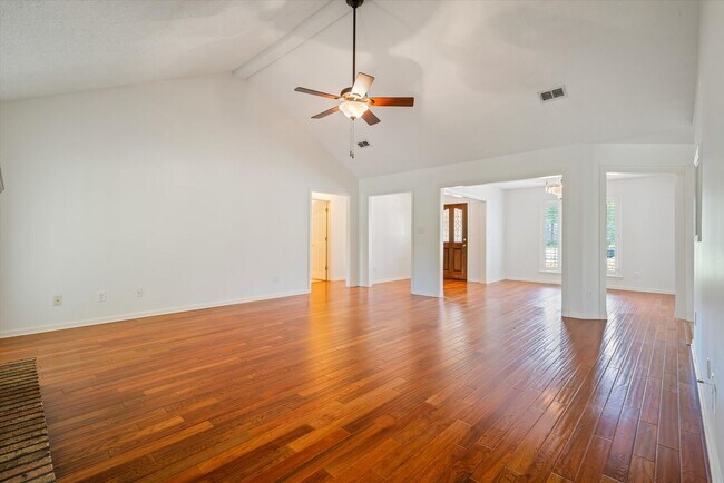 Photo - FAIRHOPE GOLF COMMUNITY with LAWNCARE