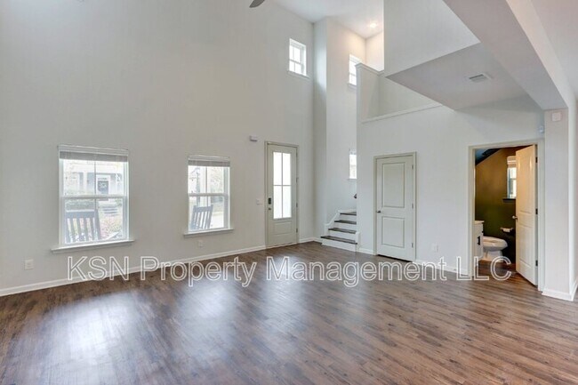 Photo - 205 Clearwater Cir