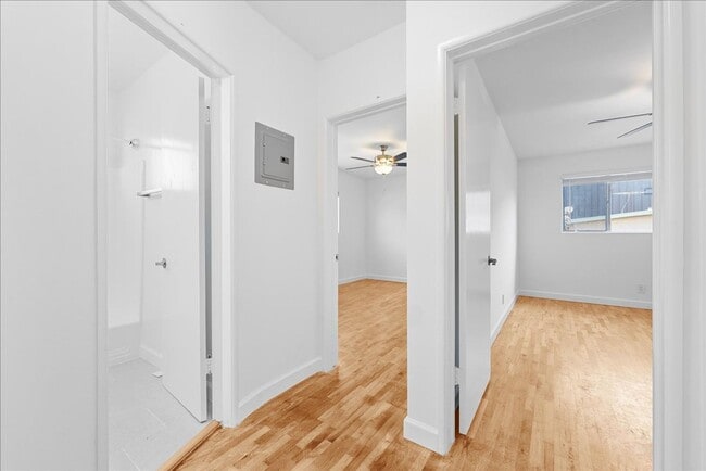 Photo - 2464 Penmar Ave Unidad 11