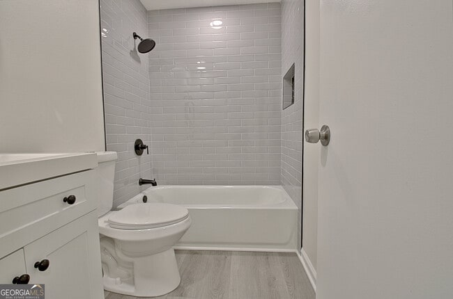 Photo - 103 Bay Point