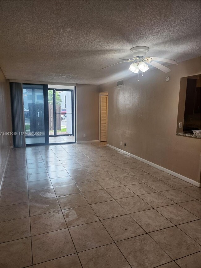 Photo - 215 Lake Pointe Dr Unit 102