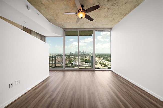 Photo - 5925 Almeda Rd Condo Unit 11811