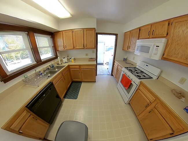 Photo - 108 N Union St Unidad 1