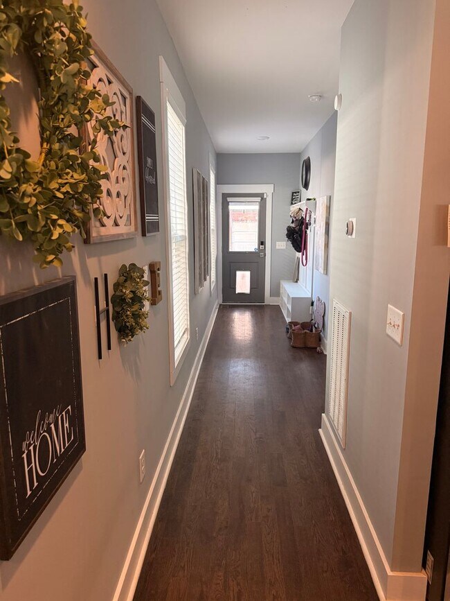 Photo - Beautiful rental in great location!