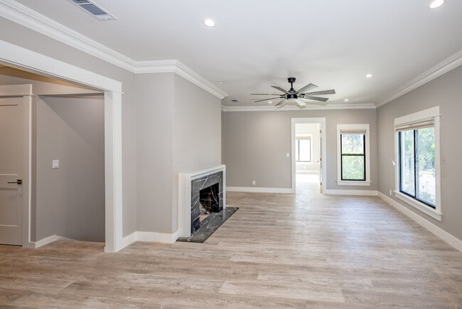 Photo - 494 S Marengo Ave Unit 494