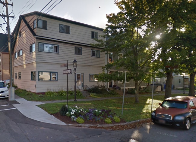 Building Photo - 30 Great George St Unit 5